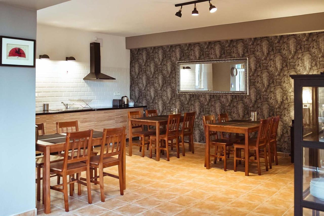 Koi Apartman Balatonalmadi Exterior photo