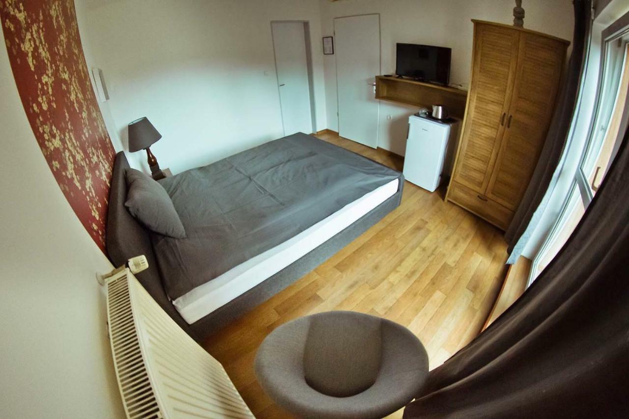 Koi Apartman Balatonalmadi Exterior photo